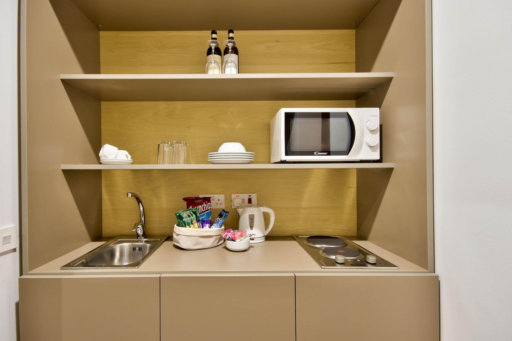 The British Suites Валетта Экстерьер фото