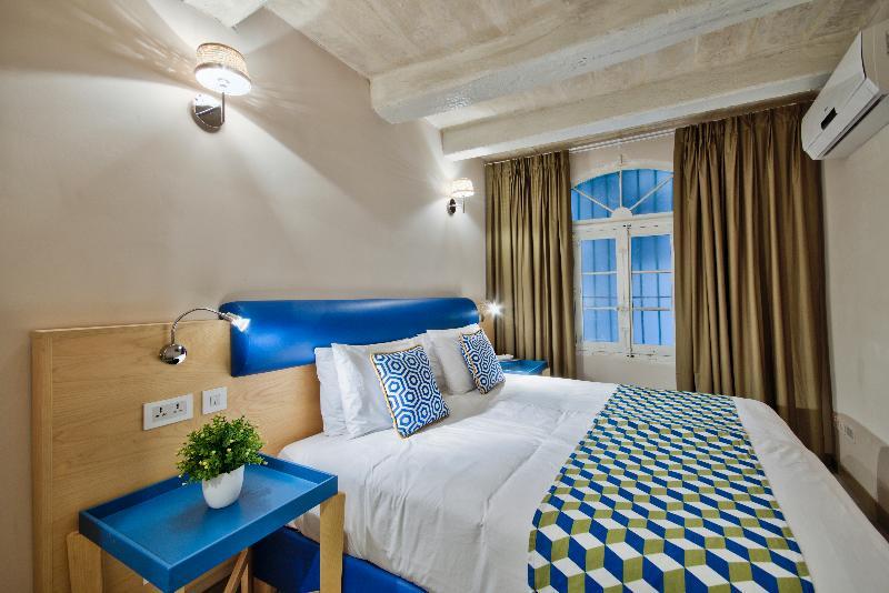 The British Suites Валетта Экстерьер фото